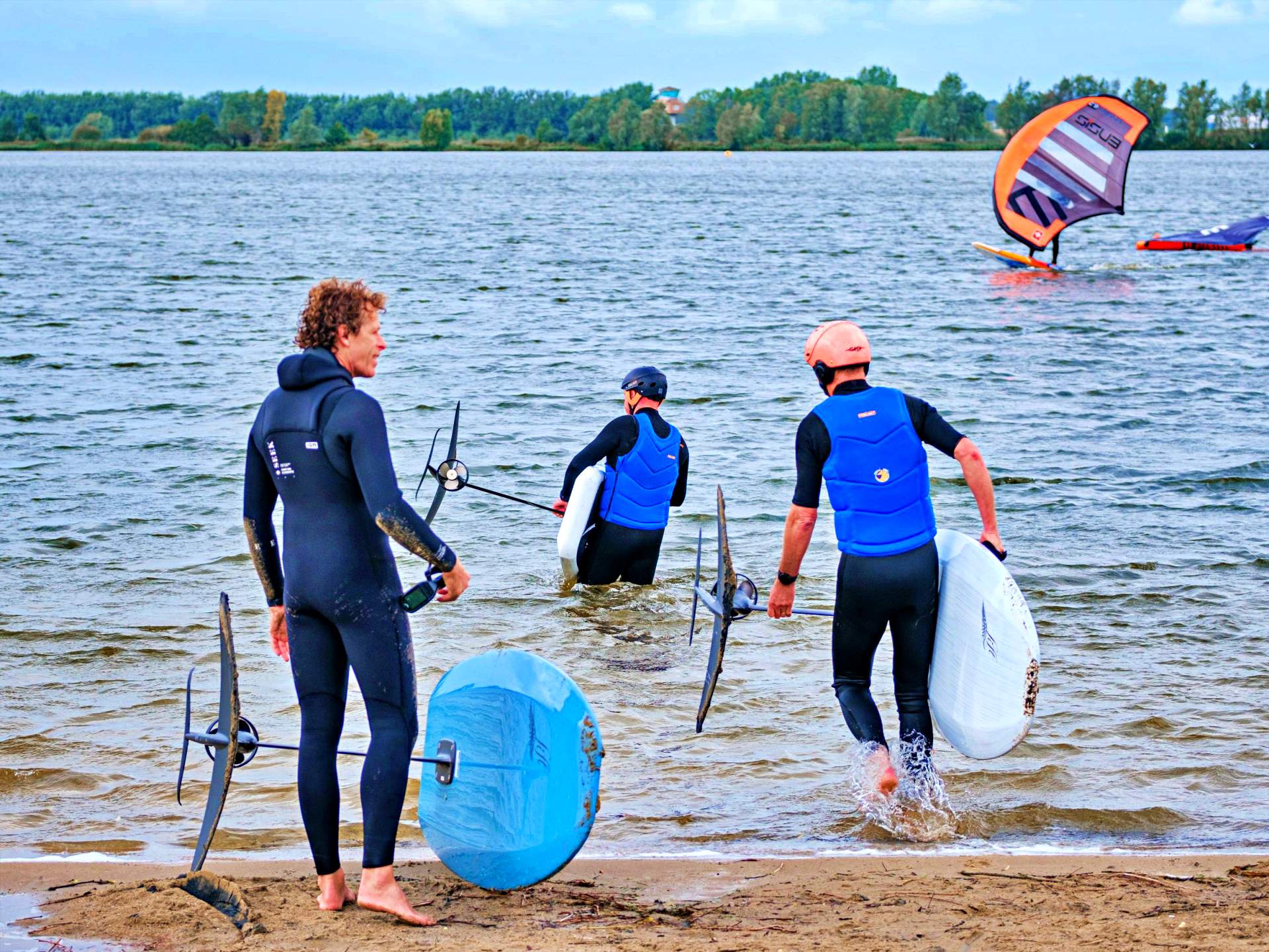 safe efoiling veilig e foilen watersporters